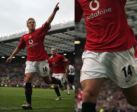 Alan Smith from Manchester United shows us his winning bulge!