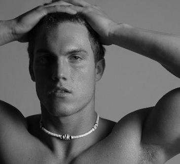 dan_from_nakedmuscle.JPG