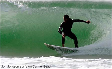 Jon Jonsson hits the waves