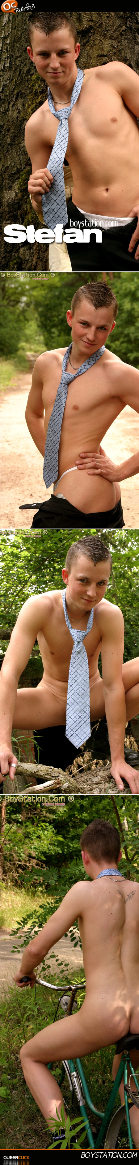 gay twink likes an audience