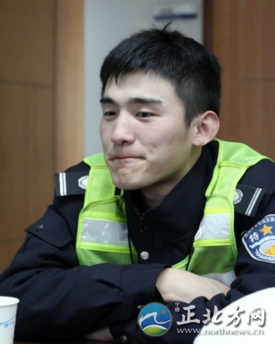 chinese-policeman-xu-hao-1.jpg