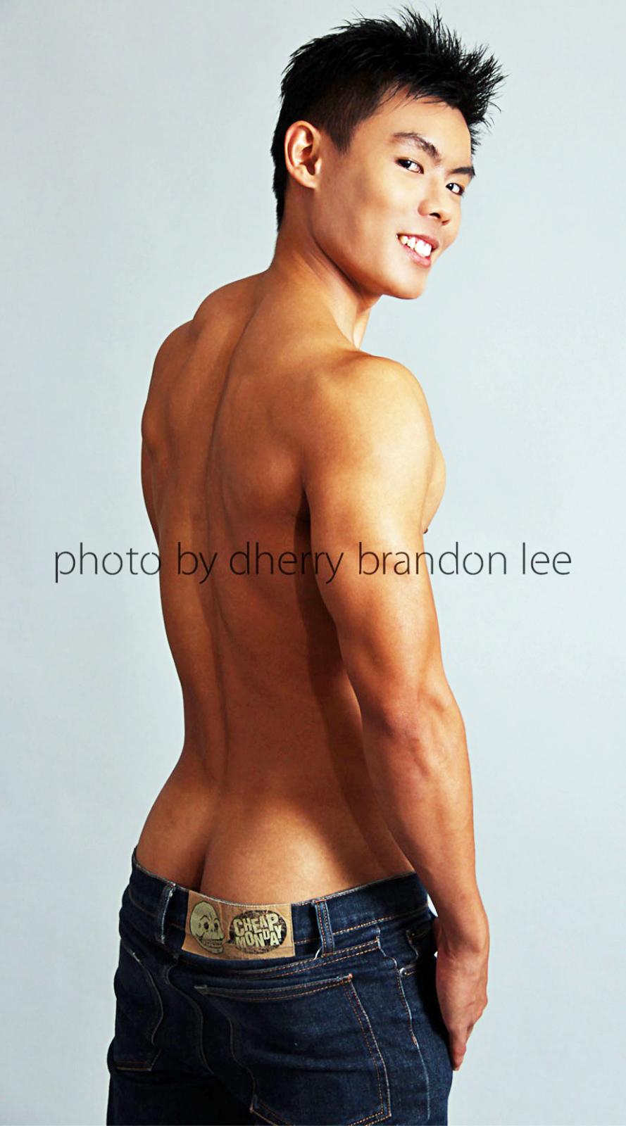889px x 1600px - Photos by Dherry Brandon Lee - QueerClick