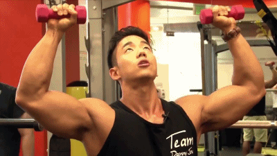 korean-hunk-working-out-131218-5.gif