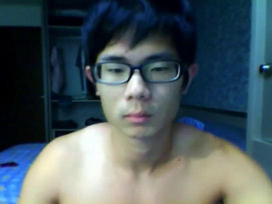 hk-boy-webcam-jerk-off-02.png