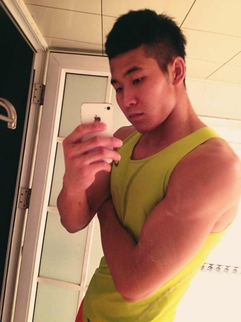 Naked Asian Hunk Queerclick