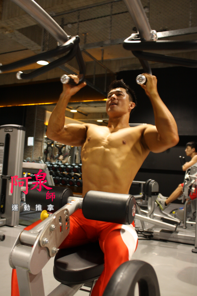 muscle-hunk-141015-06.png