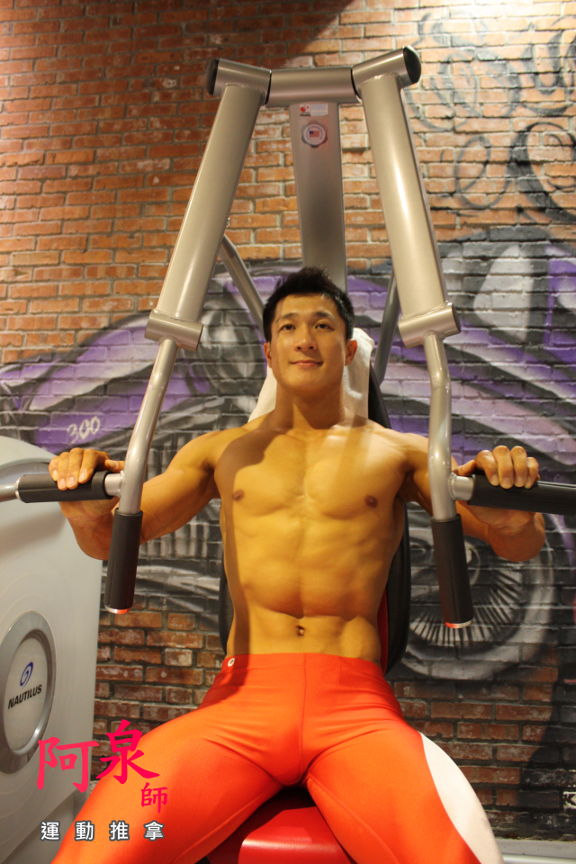 muscle-hunk-141015-08.png