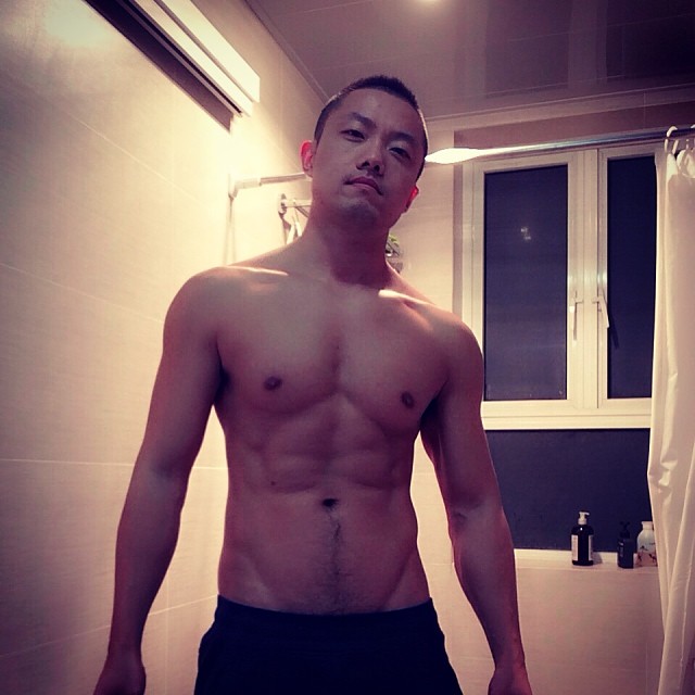 Topless Asian Dude - QueerClick.