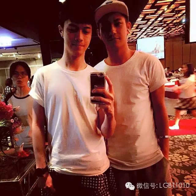 hot-taiwanese-gay-couple-201512-06