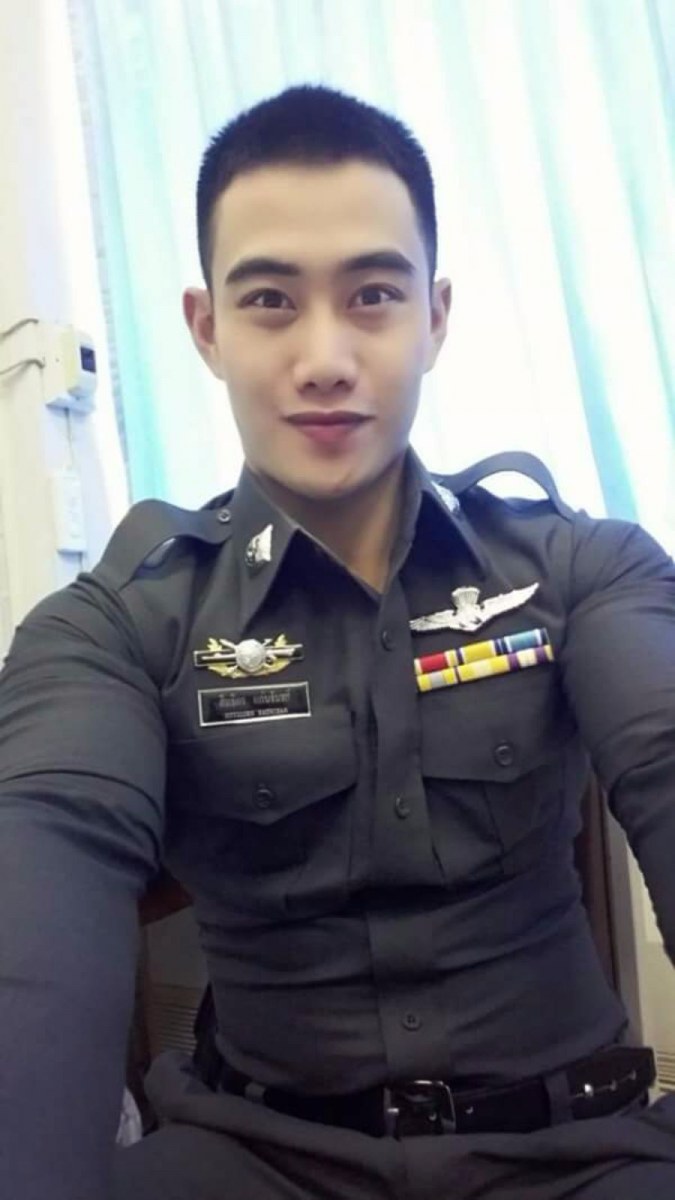 thai-police-160123-07