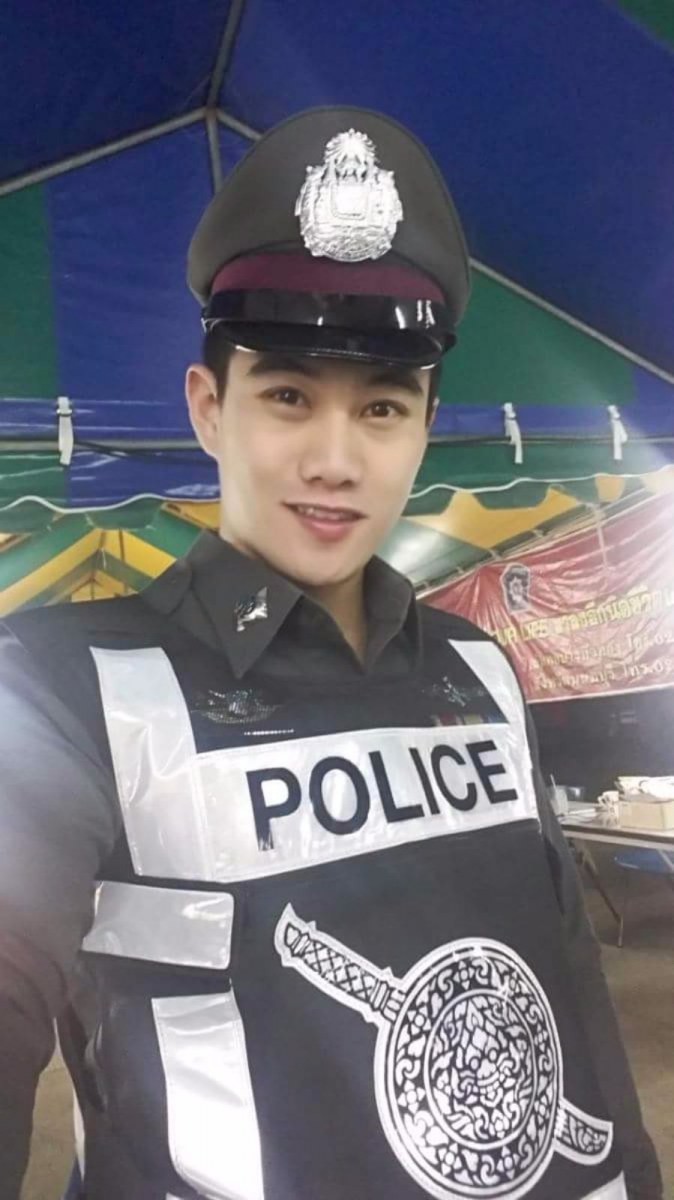 thai-police-160123-10