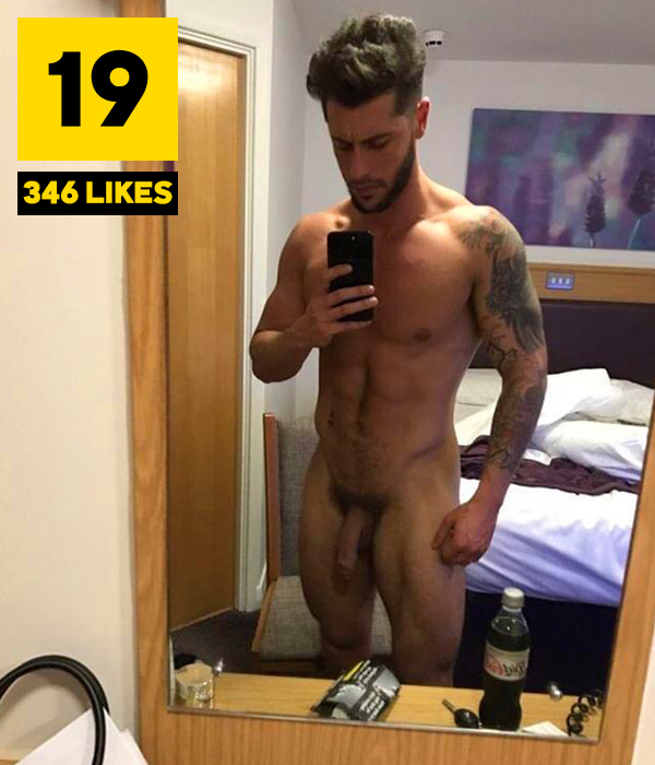 Guys With iPhones - 20 Most Liked Selfies.