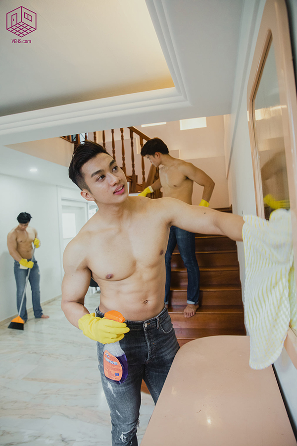 LOOK: Shirtless Hunks Cleaning Services in Singapore!