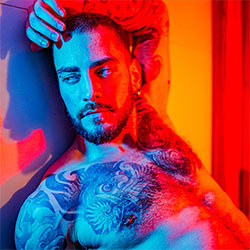 themalemuse-marc-illuminated-00_tn