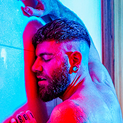 themalemuse-rico-vega-illuminated-th