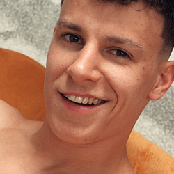 freshmen-shane-mendes-th