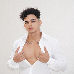 chaturbate-sam_dosantos-th