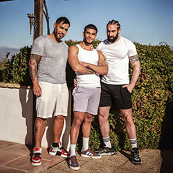 Lucas Entertainment: Viktor Rom and Scott Carter Double Penetrate Gio Pilos lucasentertainment-viktor-rom-scott-carter-and-gio-pilos-bareback-threesome-00_tn
