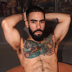 squirtstudios-papi-suave-th