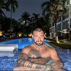 flirt4free-izzi-th