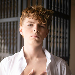 helixstudios-riley-white-th