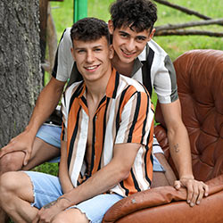belami-shane-mendes-and-ben-harington-couples-art-collection-00_tn