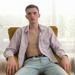 BelAmi Online: Dallas White - Casting belami-dallas-white-casting-00_tn