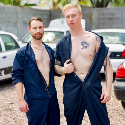 ChaosMen: Silas Stone Fucks Andre X chaosmen-silas-stone-fucks-andre-x-bareback-00_tn