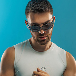 queerclicklive-apoloo-lux-th